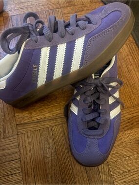 Adidas Purple Gazelle Sneakers with White Stripes Womens 6.5 no box
